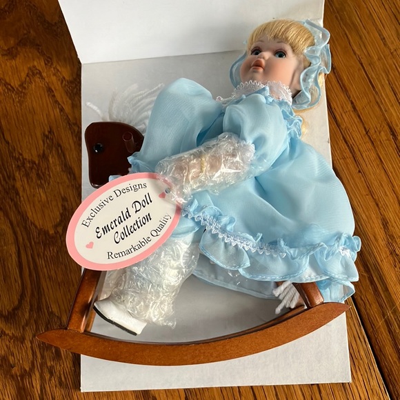 NWOT EMERALD DOLL COLLECTION APROX 8 INCH BLOND DOLL ON ROCKING HORSE - Picture 2 of 8